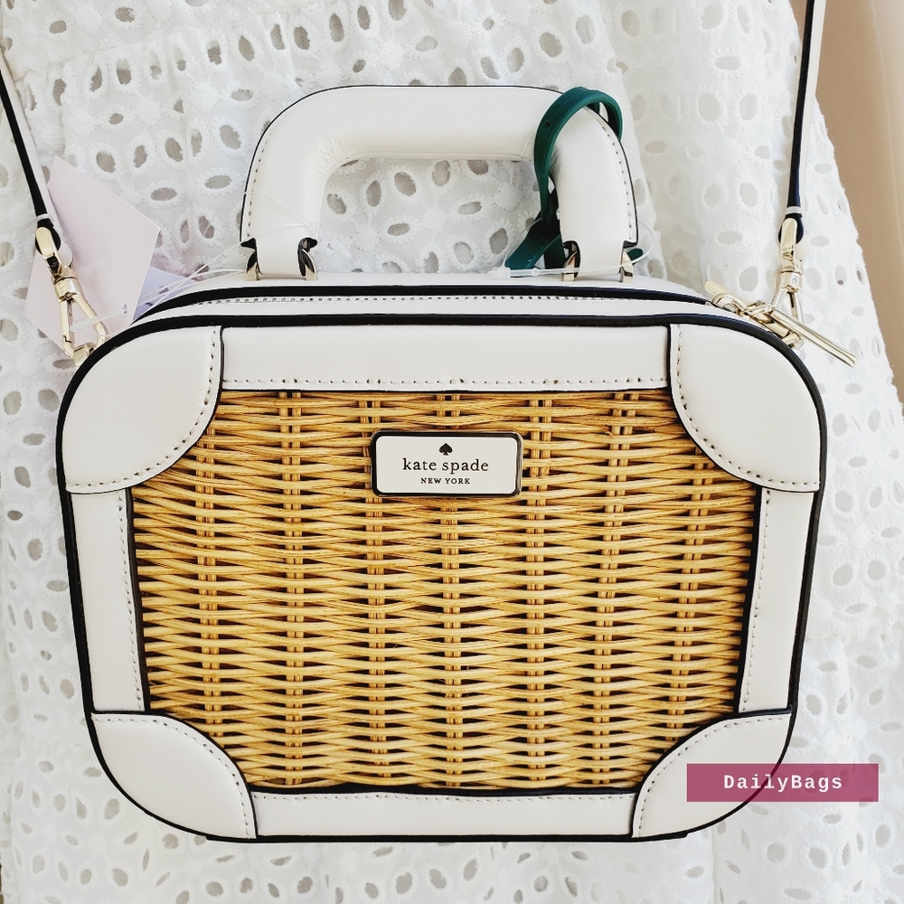 BEAUTIFUL NWT KATE SPADE TRUNK CROSSBODY WICKER PARCHMENT PSY PINEAPPLE